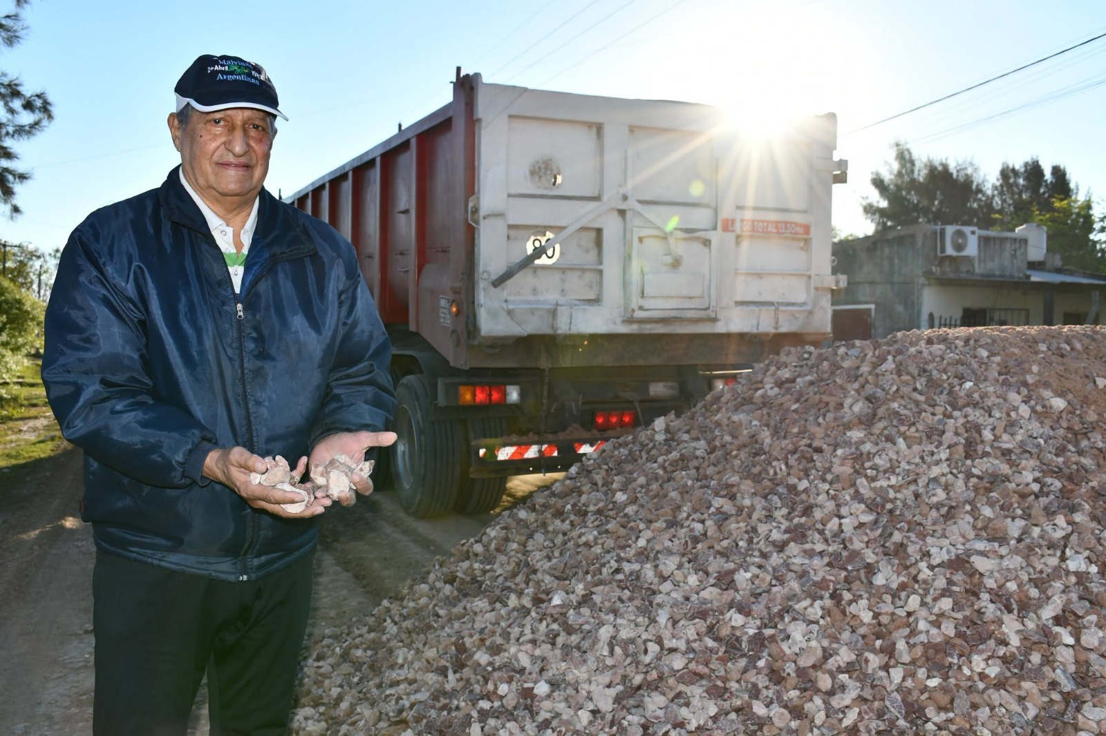 VILLA &Aacute;NGELA: INTENDENTE PAPP DESTAC&Oacute; EL INICIO DEL PLAN INTEGRAL DE 200 CUADRAS DE RIPIO EN CALLE LAS TORCAZAS