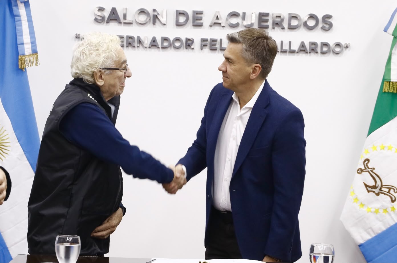 *BIENAL 2026: ZDERO RECIBI&Oacute; A JUAN CARLOS PALLAROLS, QUIEN DON&Oacute; LA &ldquo;ROSA DE LA PAZ&rdquo; PARA IMPULSAR LA RESTAURACI&Oacute;N DE BOSQUES NATIVOS*