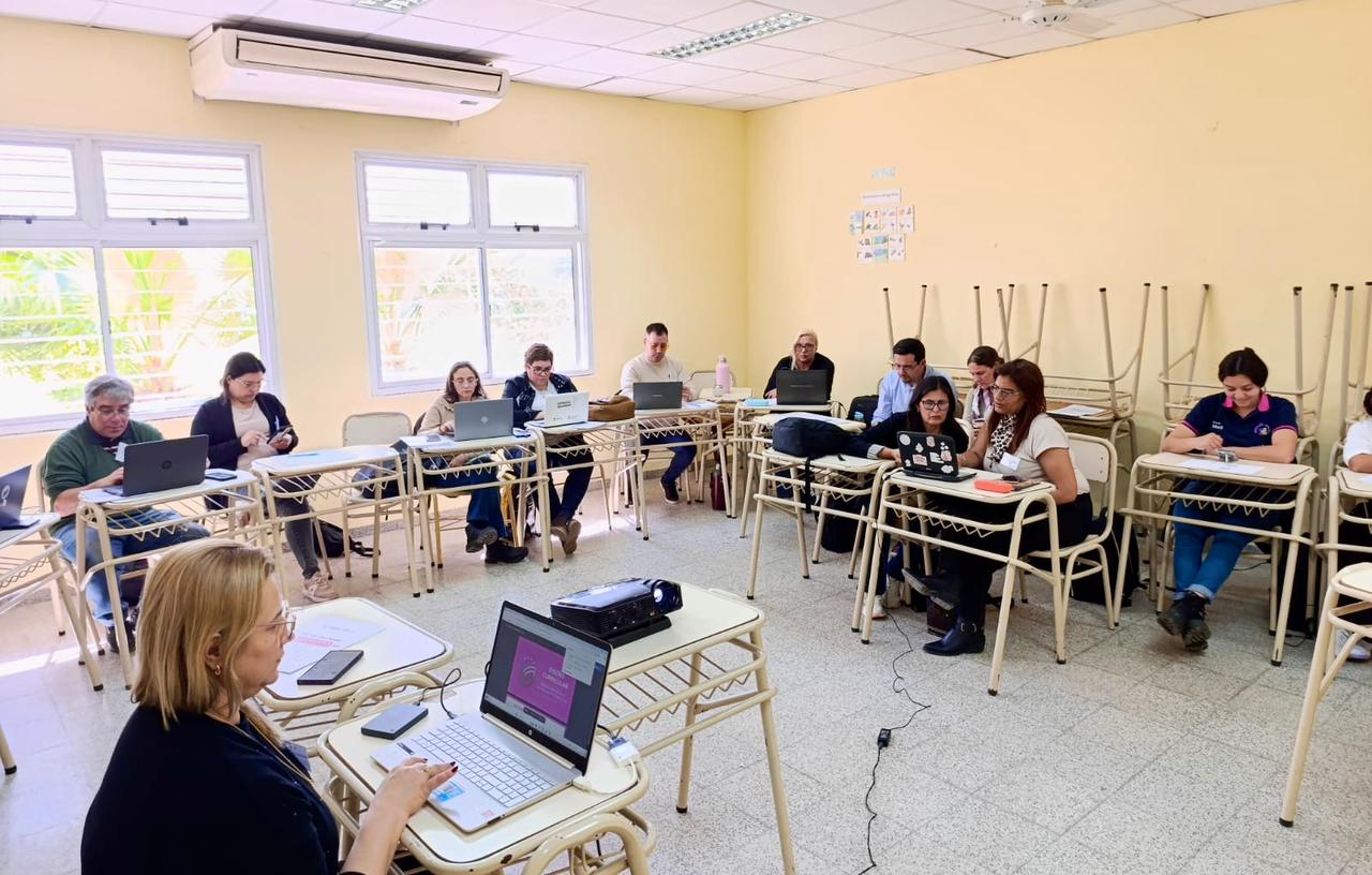 *JORNADA PROVINCIAL DE ACTUALIZACIÓN DE LOS DISEÑOS CURRICULARES DE FORMACIÓN DOCENTE INICIAL*