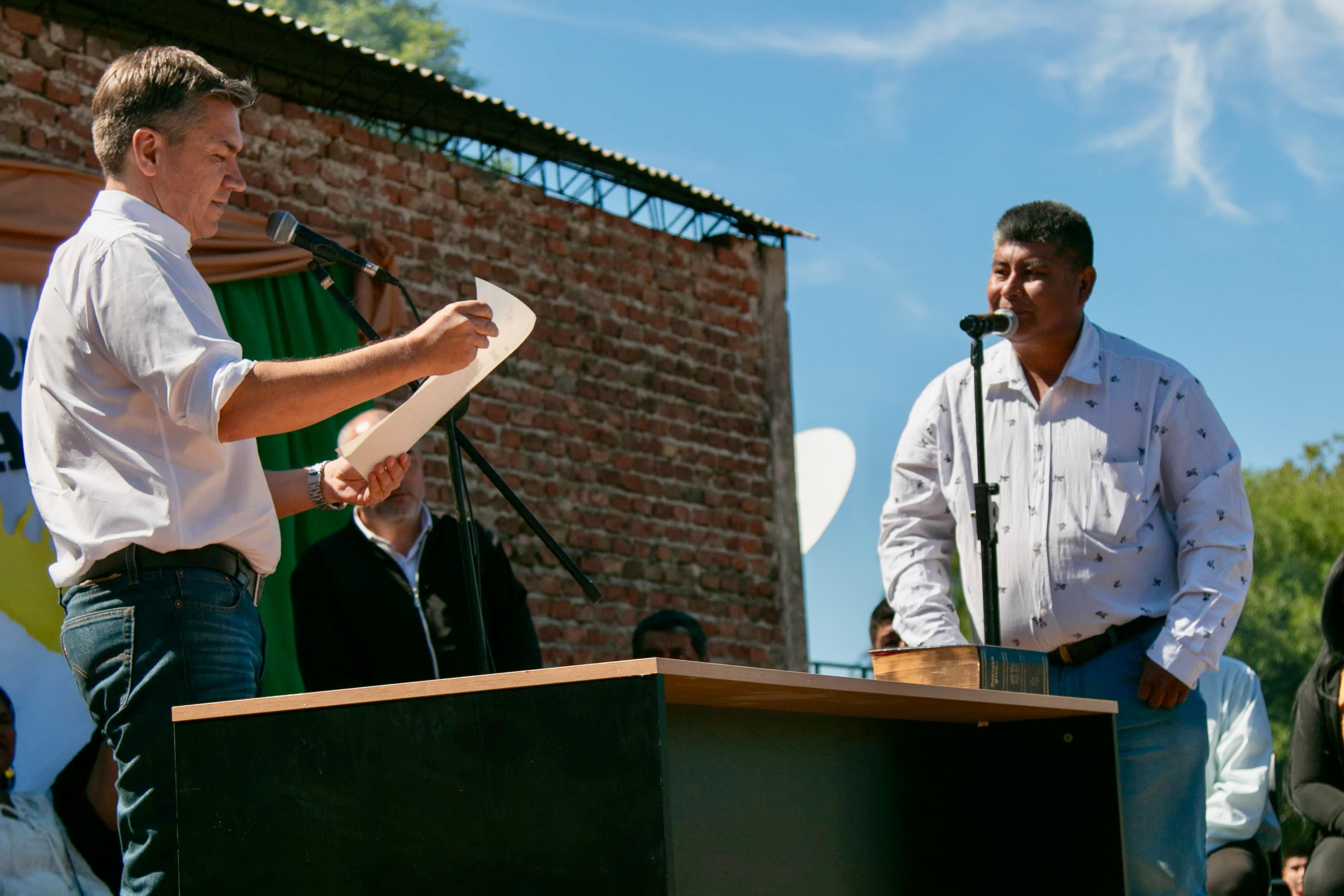 *COLONIA ABORIGEN: EL GOBERNADOR ZDERO TOMÓ JURAMENTO HOY A LAS NUEVAS AUTORIDADES DEL IDACH*
