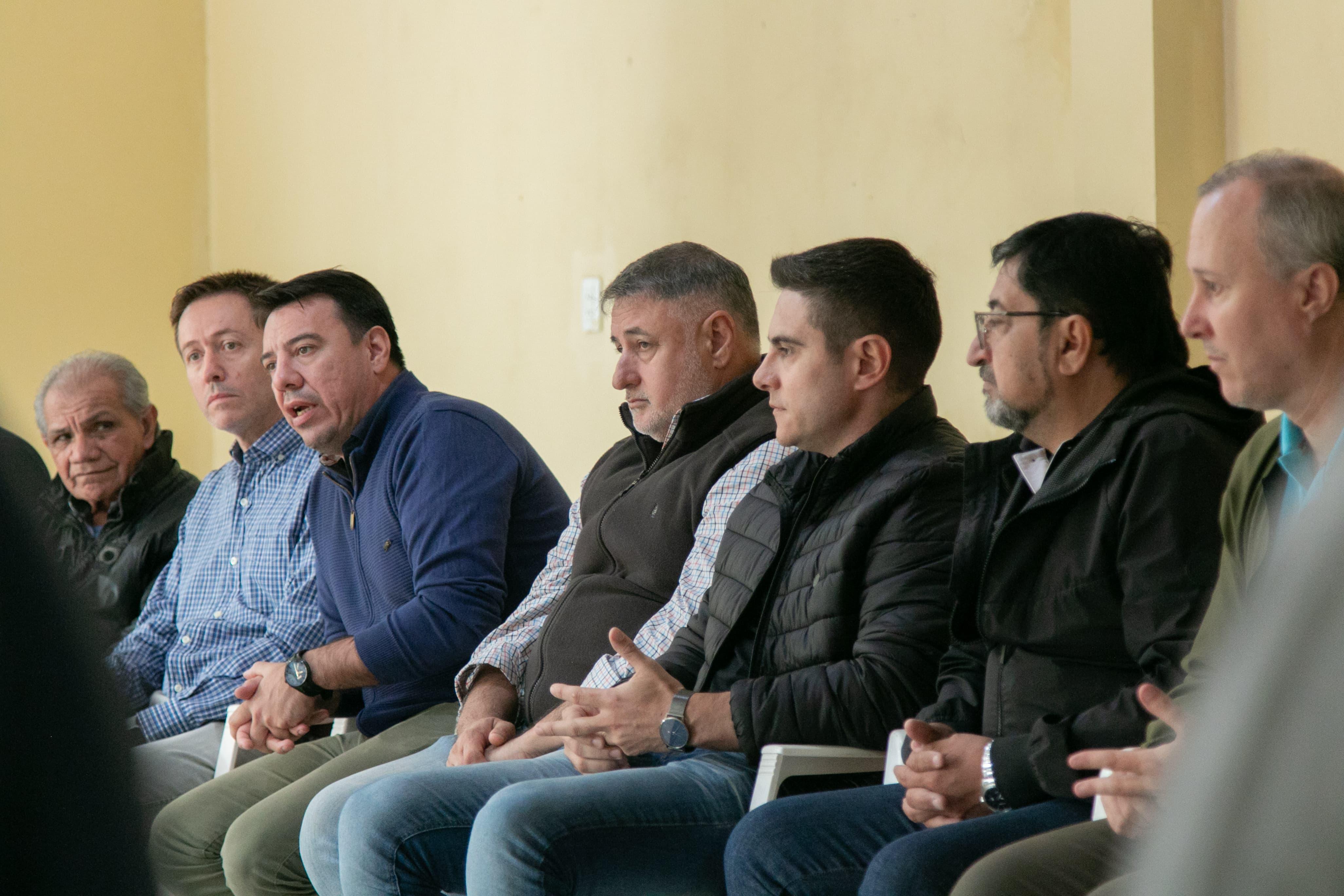 _Legislativas 2025_  *MIRAFLORES: LOS CANDIDATOS A DIPUTADOS PROVINCIALES, JULIO FERRO Y JORGE GÓMEZ, JUNTO A RESICO LLEVARON LA PROPUESTA DE ORDEN Y CAMBIO QUE IMPULSA EL GOBERNADOR*