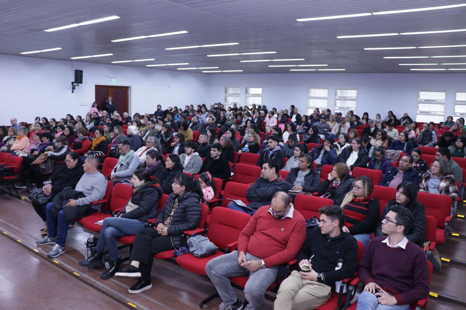 CON GRAN ÉXITO SE DESARROLLÓ LA CLÍNICA PREPARATORIA PARA LOS EMPRENDEDORES QUE EN ESTE AÑO PARTICIPARÁN DE LA BIENAL