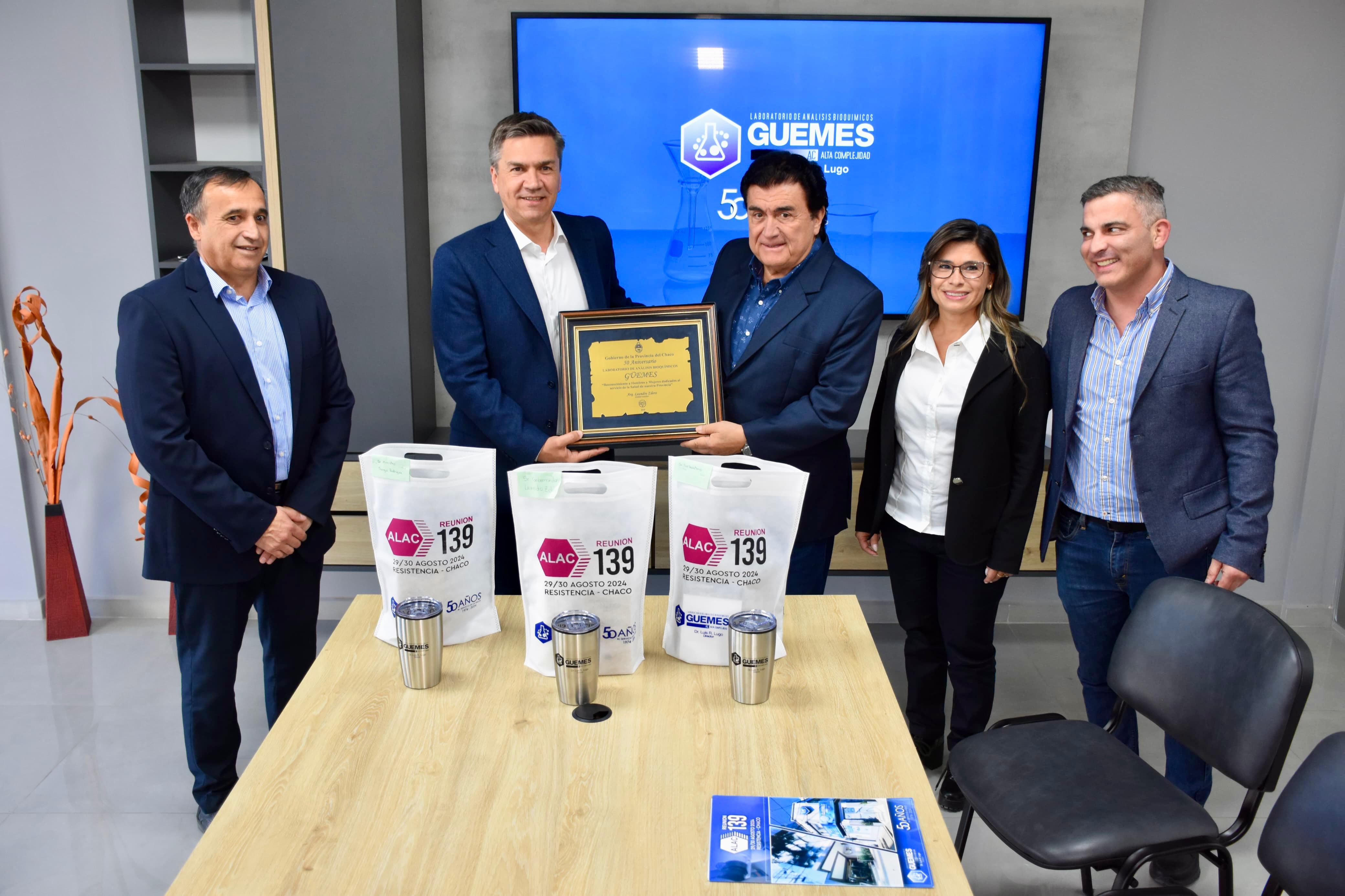 50° ANIVERSARIO DEL LABORATORIO GÜEMES: EL GOBERNADOR ZDERO RECONOCIÓ A LA INSTITUCIÓN POR SU TRAYECTORIA