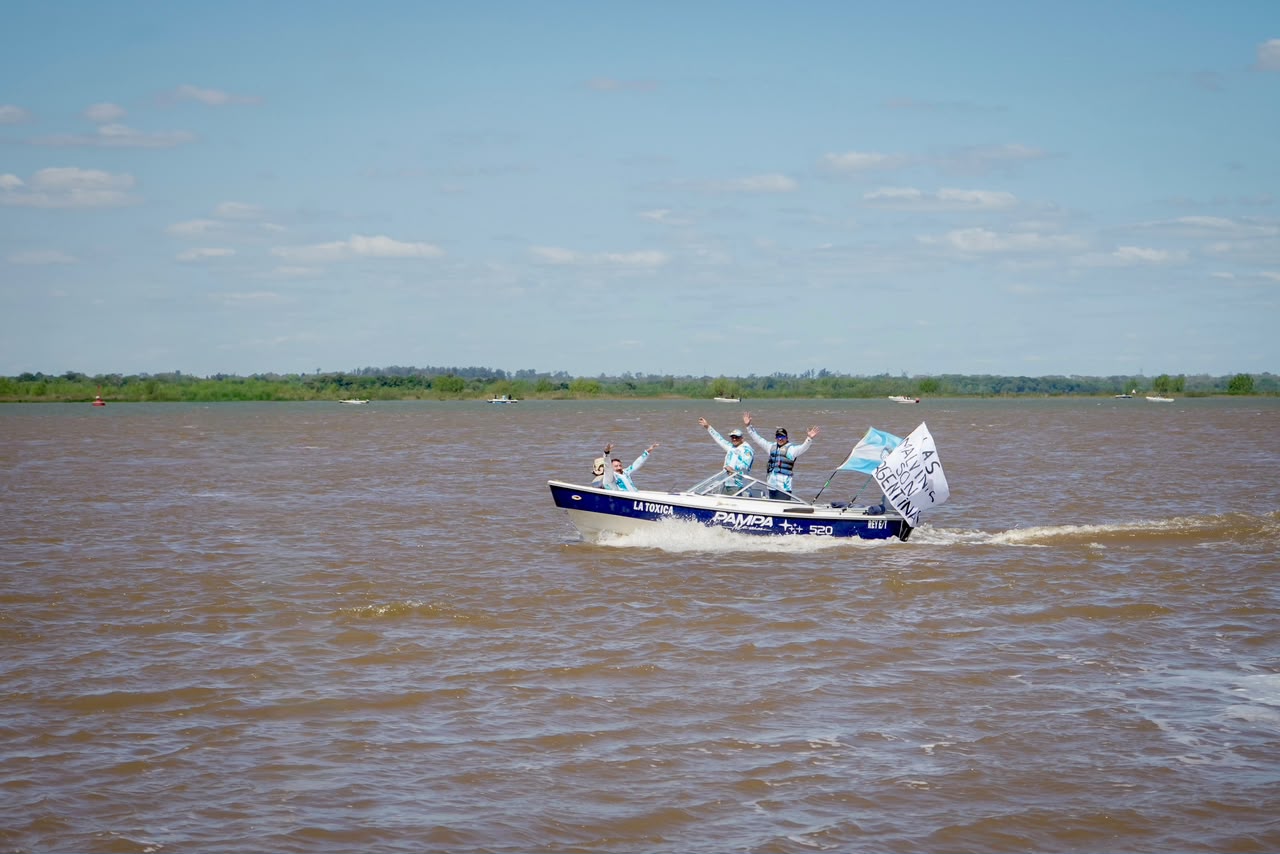 *MULTITUDINARIA Y EXITOSA: LA XXII PESCA DEL DORADO REUNI&Oacute; A LAS FAMILIAS, EMPRENDEDORES Y CERCA DE 200 EMBARCACIONES*