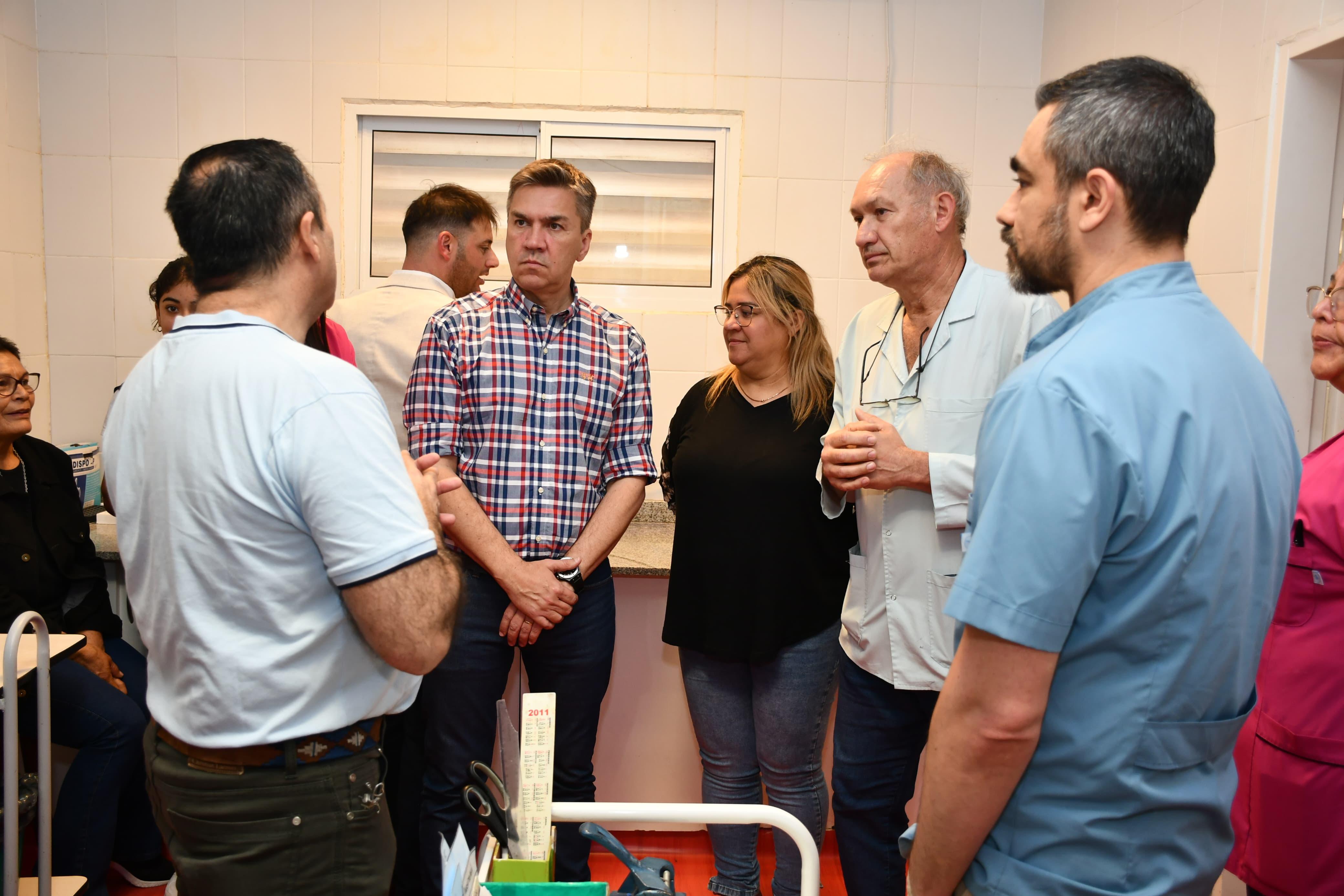 *VILLA BERTHET: ZDERO ENTREGÓ ELEMENTOS AL HOSPITAL LOCAL "SEGUIMOS AFIANZANDO EL SISTEMA SANITARIO" EXPRESÓ EL GOBERNADOR*