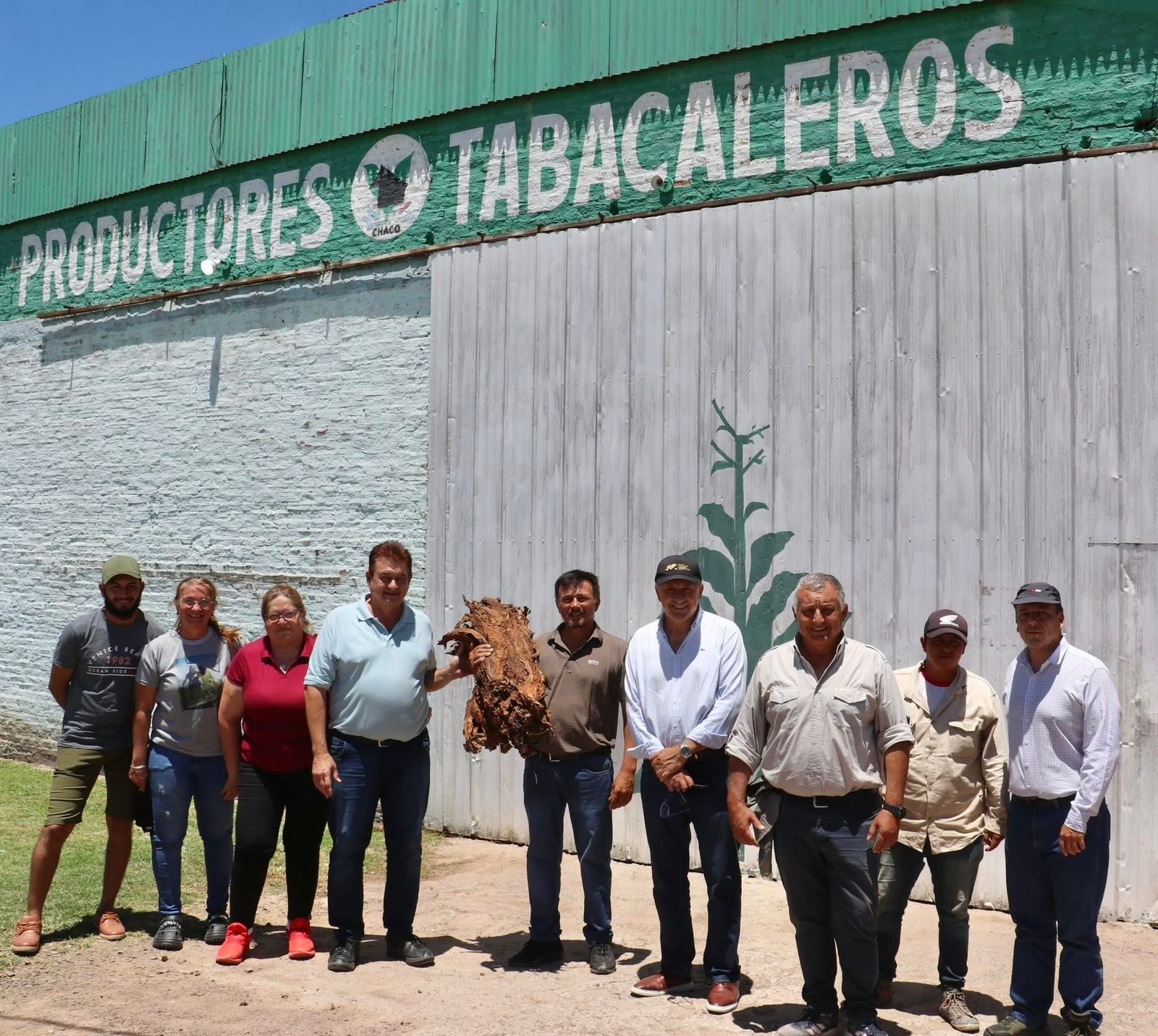 DUDIK DESTAC&Oacute; EL BUEN PRESENTE DE LA PRODUCCI&Oacute;N TABACALERA EN EL ZAPALLAR NORTE Y LOS PARAGUAYOS