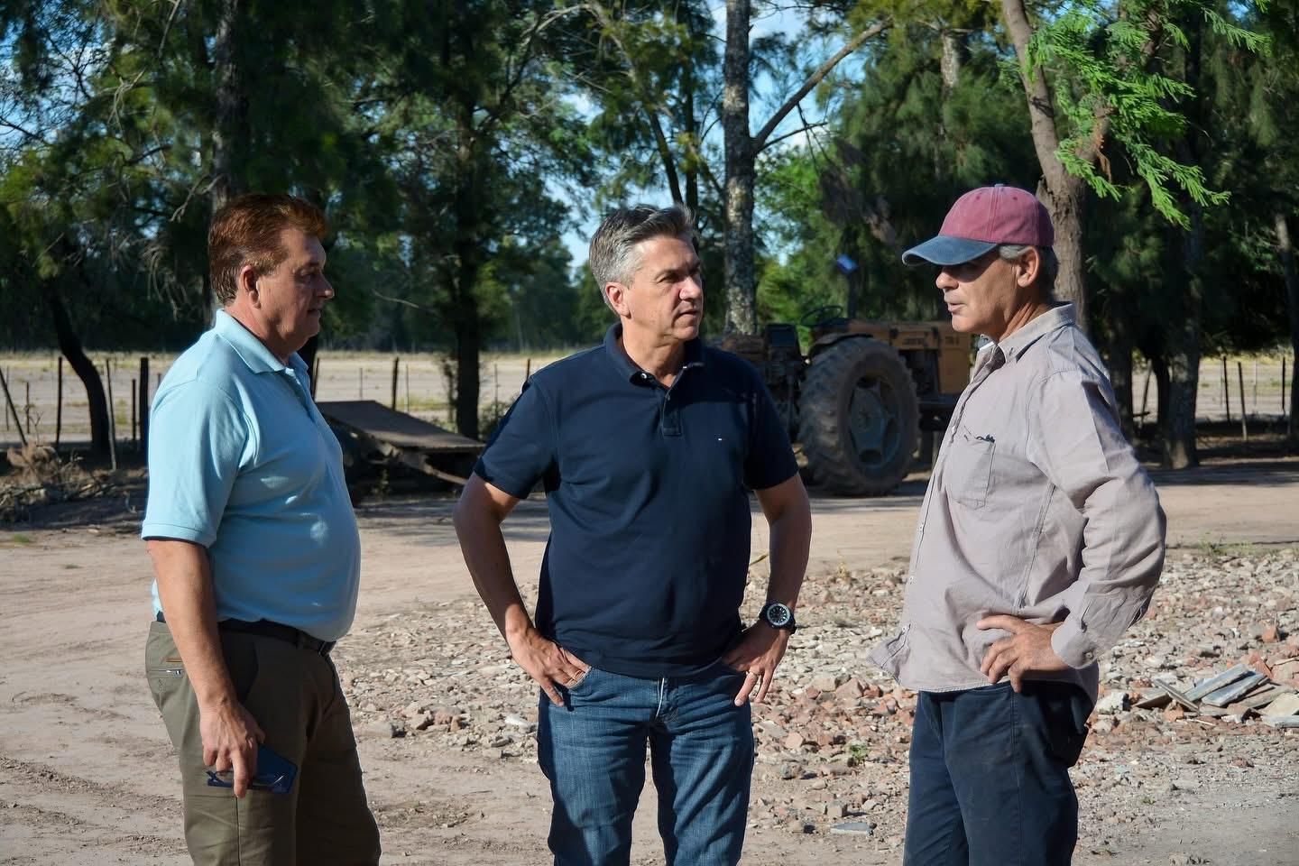 *ANTE LA SEQUÍA: EL GOBERNADOR ZDERO ACOMPAÑA EL DOLOR DEL CAMPO CHAQUEÑO*