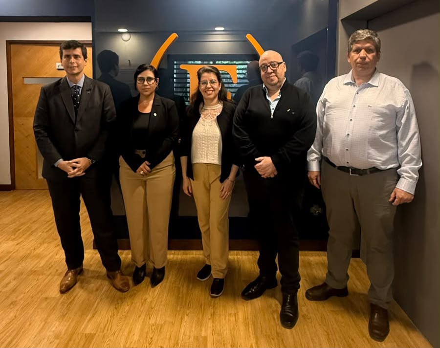 *CHACO EN MIL&Aacute;N: ZDERO SE REUNI&Oacute; CON REFERENTES MUNDIALES DEL DISE&Ntilde;O, EL MOBILIARIO Y LAS ARTESAN&Iacute;AS*