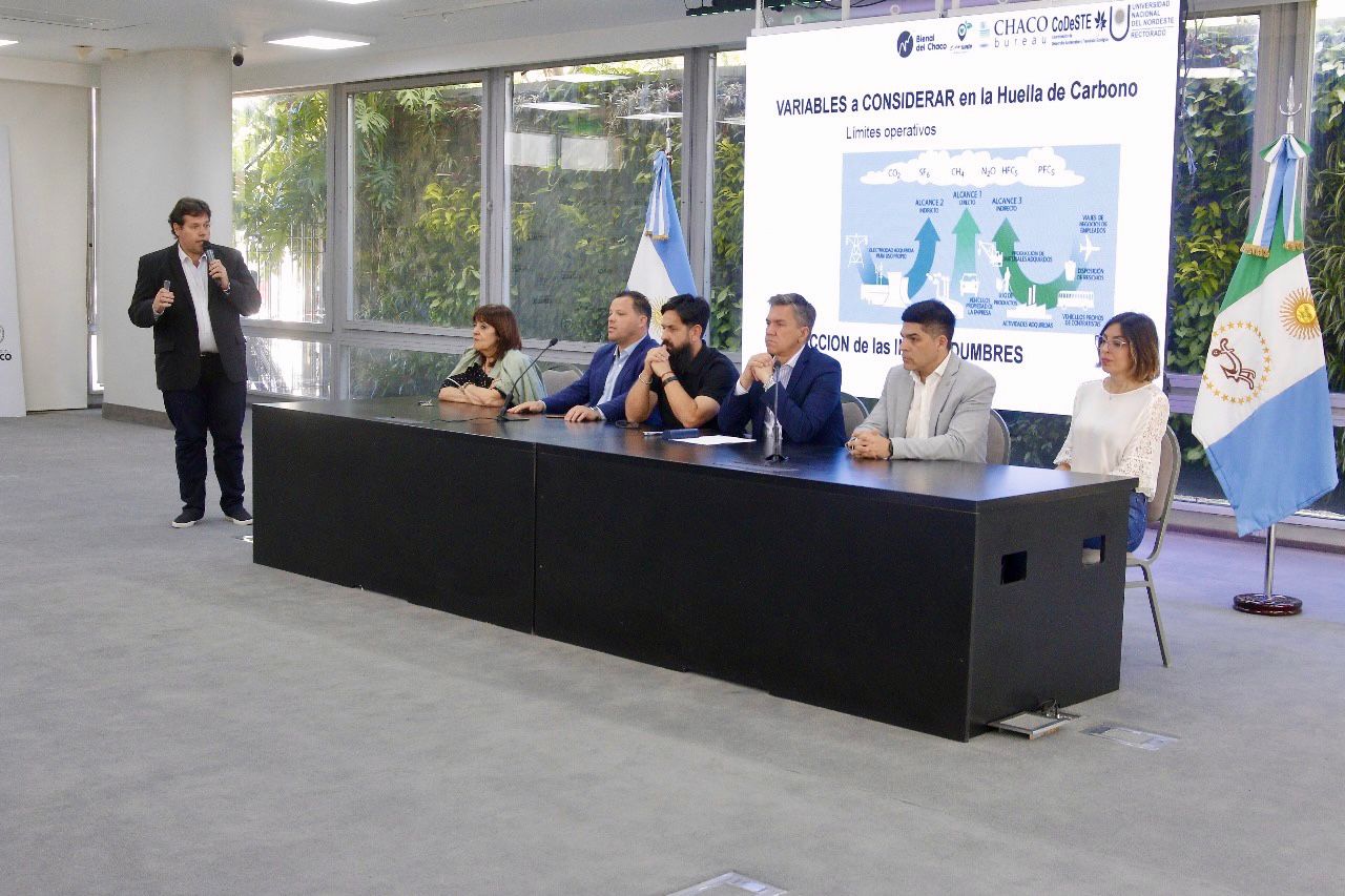 EL GOBERNADOR ZDERO JUNTO A LA FUNDACIÓN URUNDAY HICIERON LA PRESENTACIÓN PÚBLICA DEL BALANCE DE LA BIENAL 2024