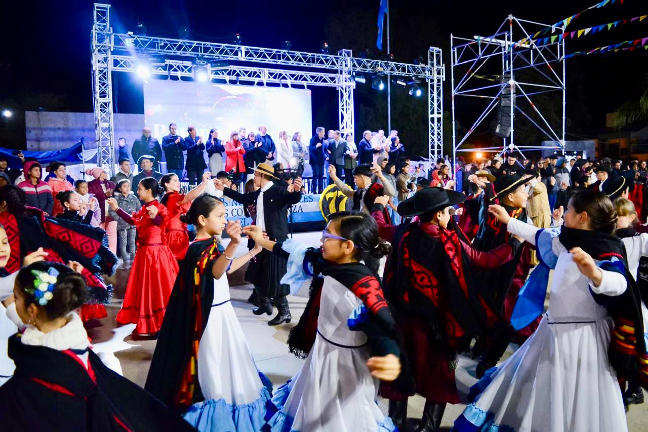 PAMPA DEL INDIO CELEBRÓ SUS 77 AÑOS CON NUEVAS OBRAS PARA LA COMUNIDAD