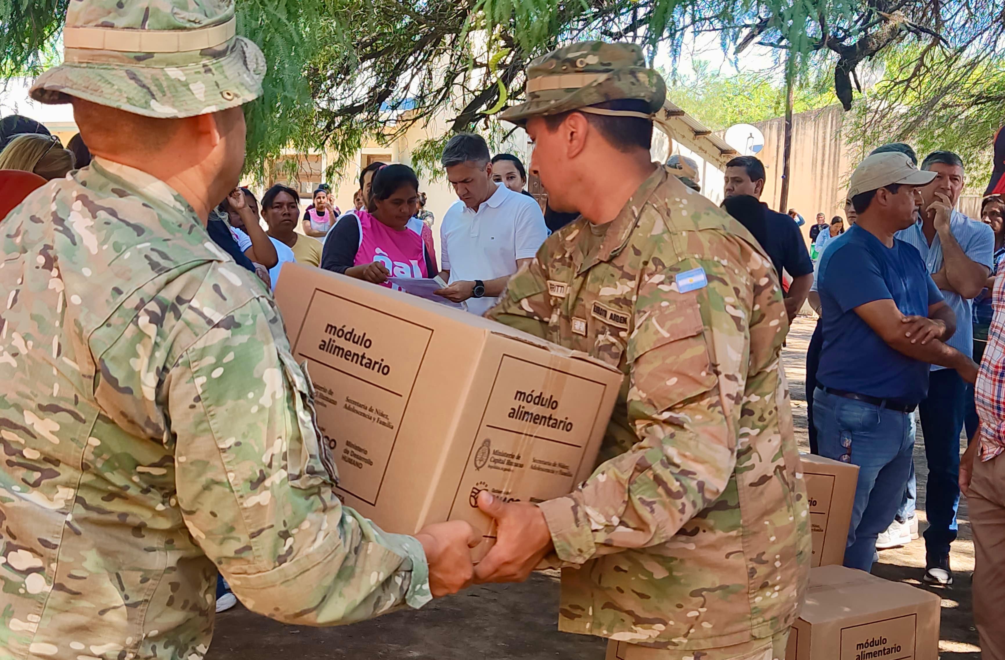 *PARAJE RÍO MUERTO CRUZ-EL ESPINILLO: EL GOBERNADOR ZDERO ACOMPAÑÓ EL 2DO. DÍA DEL OPERATIVO 125 EN EL IMPENETRABLE*