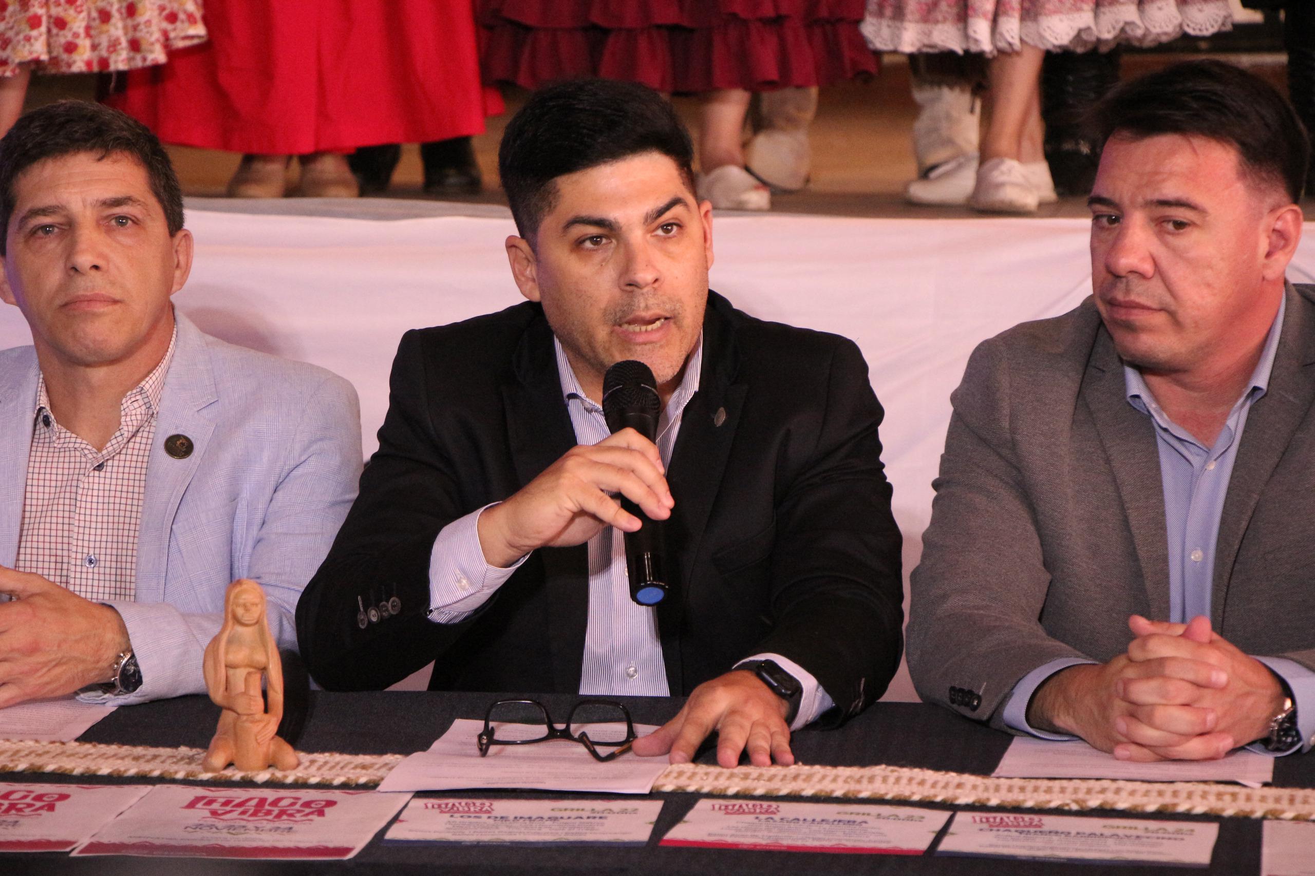 SE PRESENTÓ OFICIALMENTE EL FESTIVAL FOLKLÓRICO CHACO VIBRA CON UNA GRILLA DE MÁS DE 500 ARTISTAS LOCALES Y NACIONALES