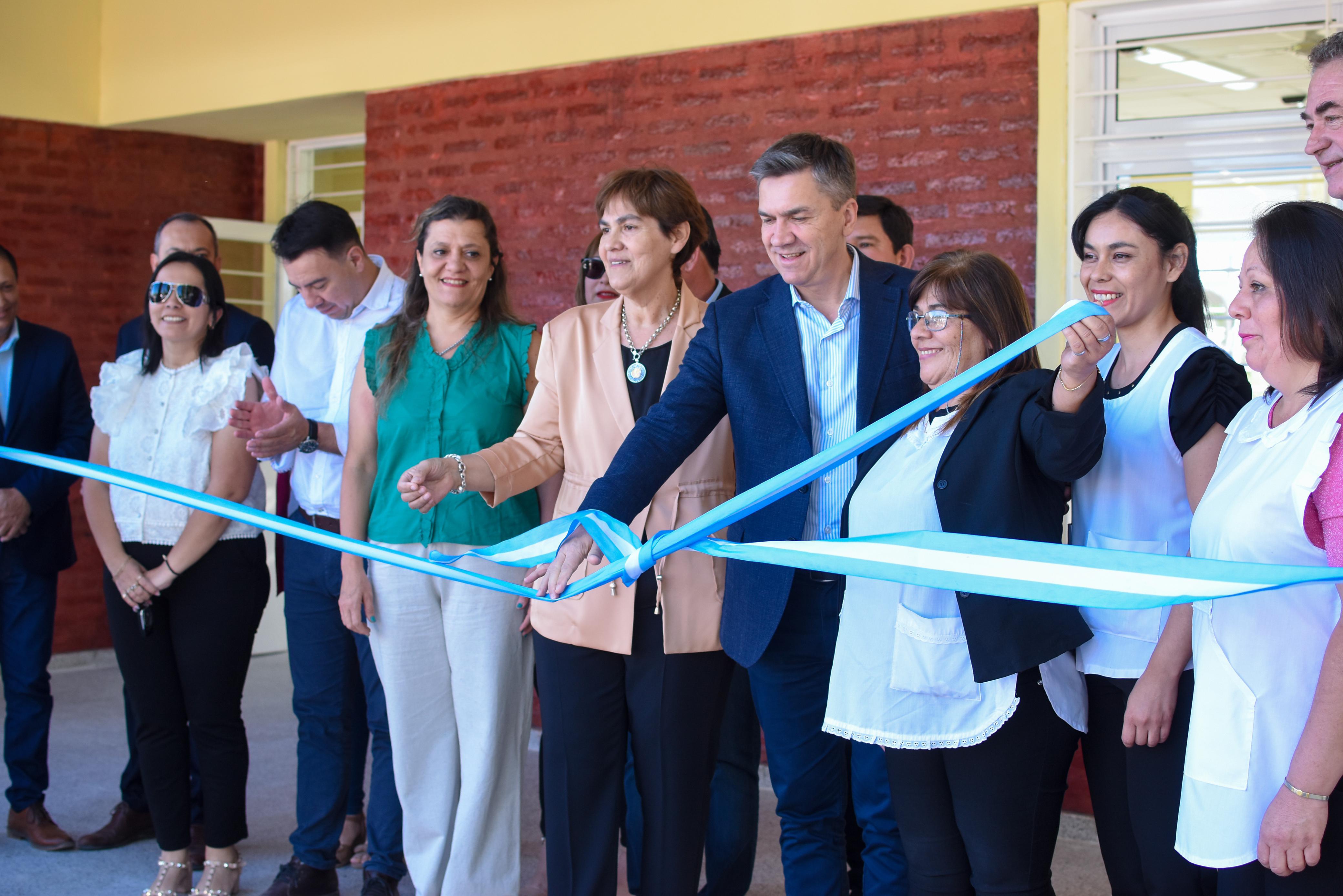 *SAMUHÚ: EL GOBERNADOR ZDERO INAUGURÓ EL NUEVO EDIFICIO DE LA BIBLIOTECA PÚBLICA N°80 “EDUARDO NAZARENO ROSCIANI”*