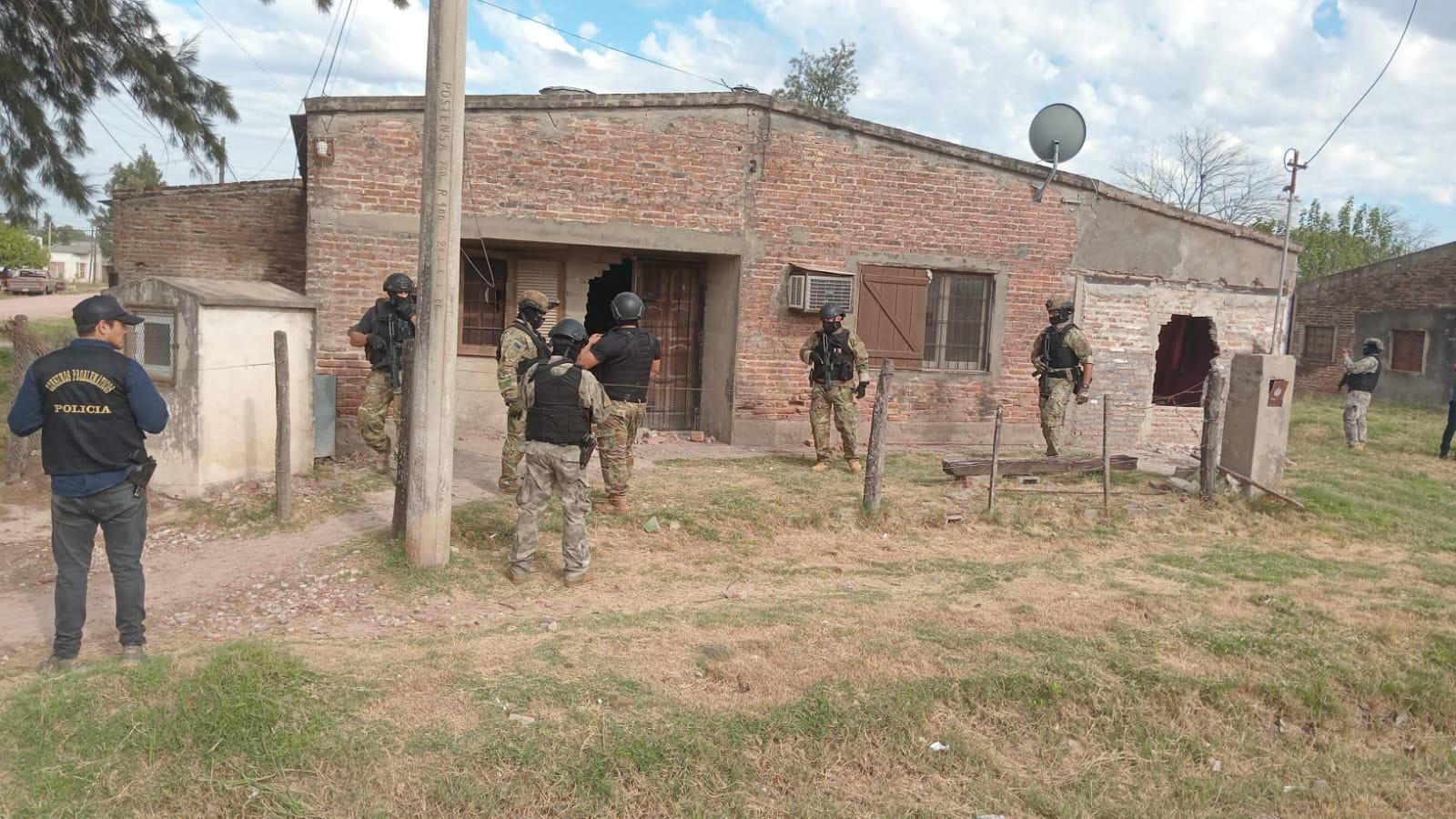 *DESMANTELAN BÚNKERS EN VILLA ÁNGELA, EL GOBIERNO DEL CHACO CONTINÚA DANDO BATALLA A LAS DROGAS*