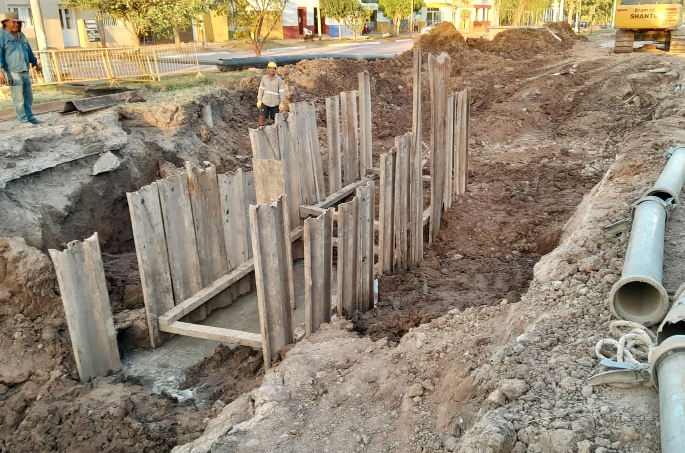 VILLA ÁNGELA: SAMEEP CONTINÚA DANDO RESPUESTAS Y SOLUCIONES AL SISTEMA CLOACAL, SITUACIÓN DEMANDADA POR LA COMUNIDAD HACE AÑOS