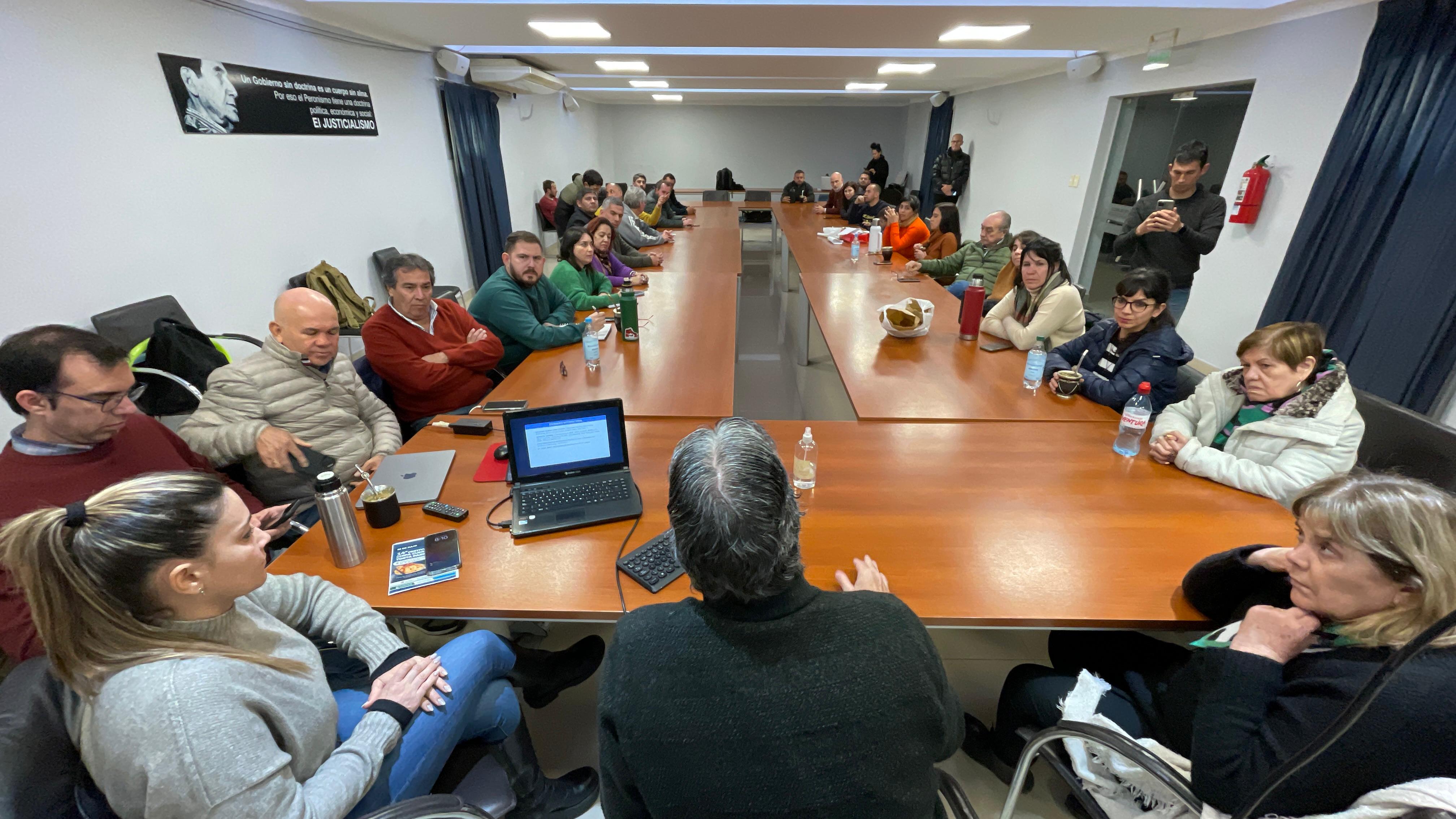 *Intensa agenda de reuniones de Capitanich en Chaco*