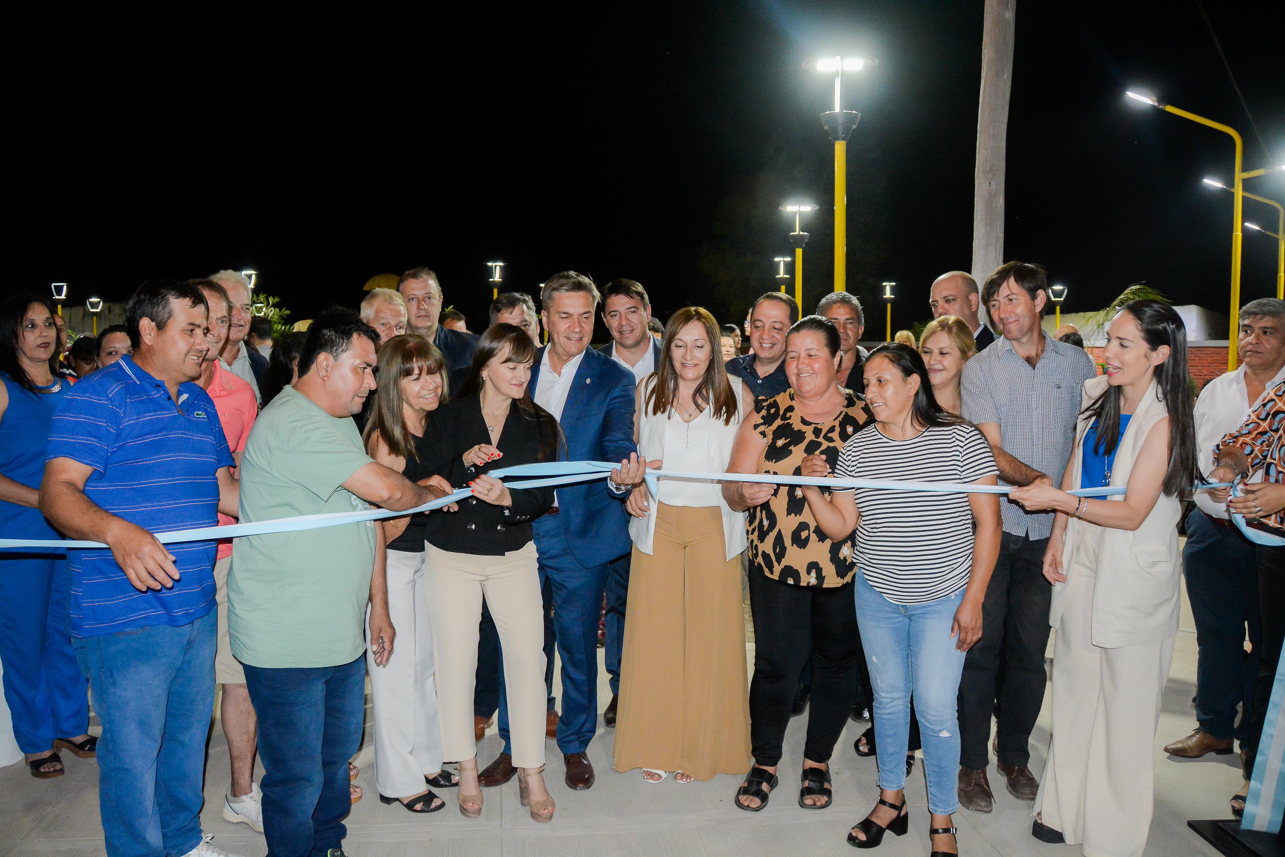 ZDERO ACOMPAÑÓ EL 80° ANIVERSARIO DE SANTA SYLVINA CON MÚLTIPLES INAUGURACIONES Y ENTREGAS