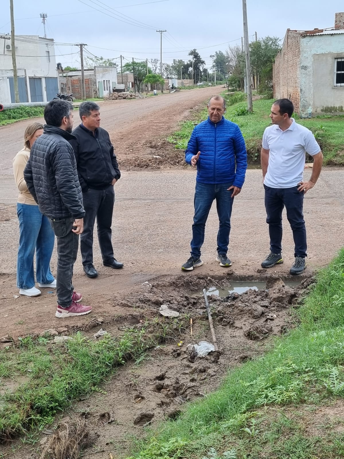 LA MUNICIPALIDAD DE VILLA ÁNGELA AVANZA EN OBRAS DE MEJORA Y MANTENIMIENTO URBANO