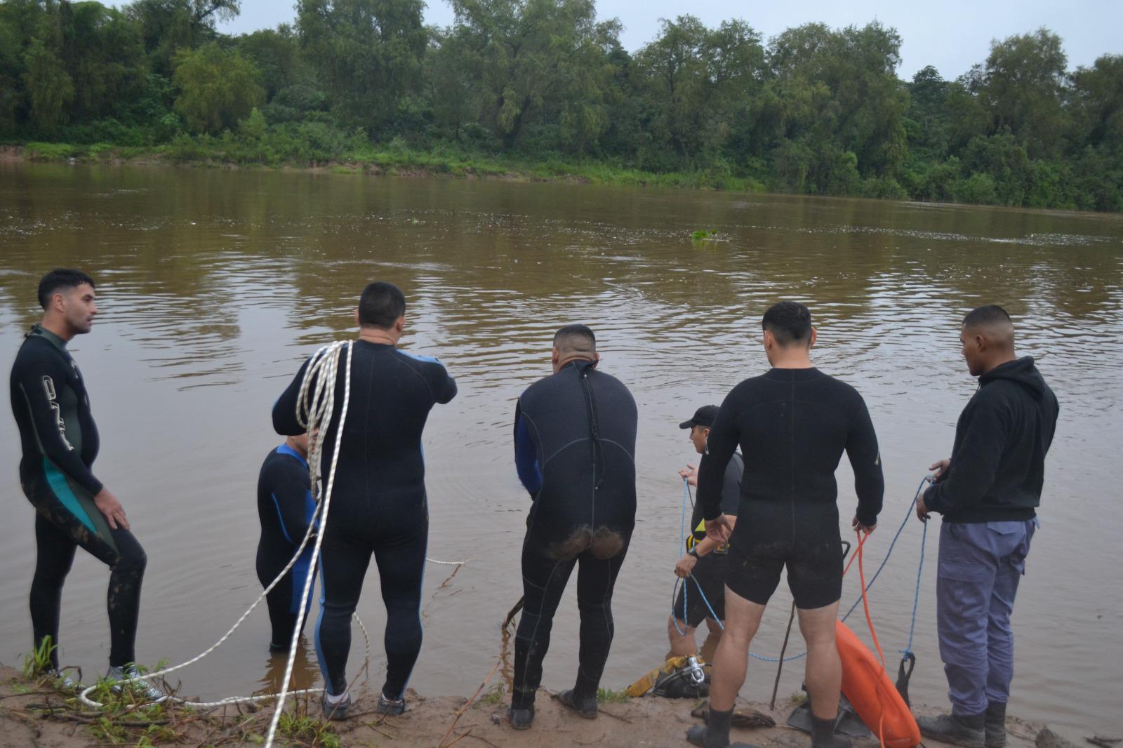 *SAMEEP: BUZOS TÁCTICOS REALIZARON TRABAJOS DE MANTENIMIENTO Y LIMPIEZA EN LAS PLANTAS POTABILIZADORAS 1 Y 2*