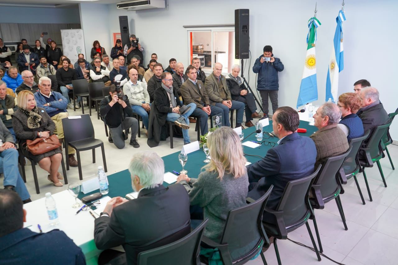 AVIA TERAI: HALAVACS PARTICIPÓ DEL LANZAMIENTO DE LA CAMPAÑA DE DESLINTE 2024/2025