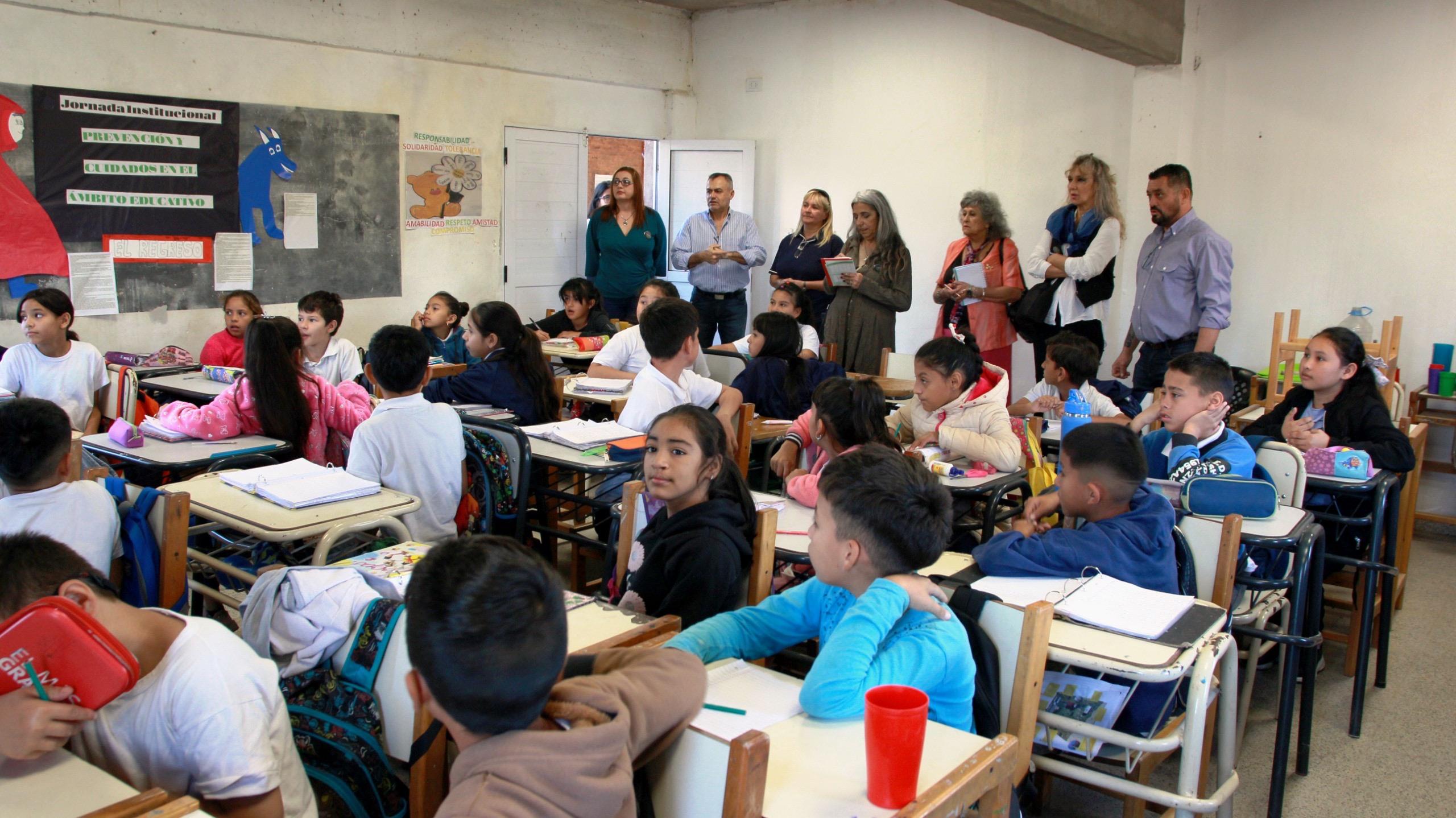 *EDUCACIÓN REALIZA EL SEGUIMIENTO Y MONITOREO A LAS ESCUELAS PÚBLICAS DE GESTIÓN  SOCIAL*