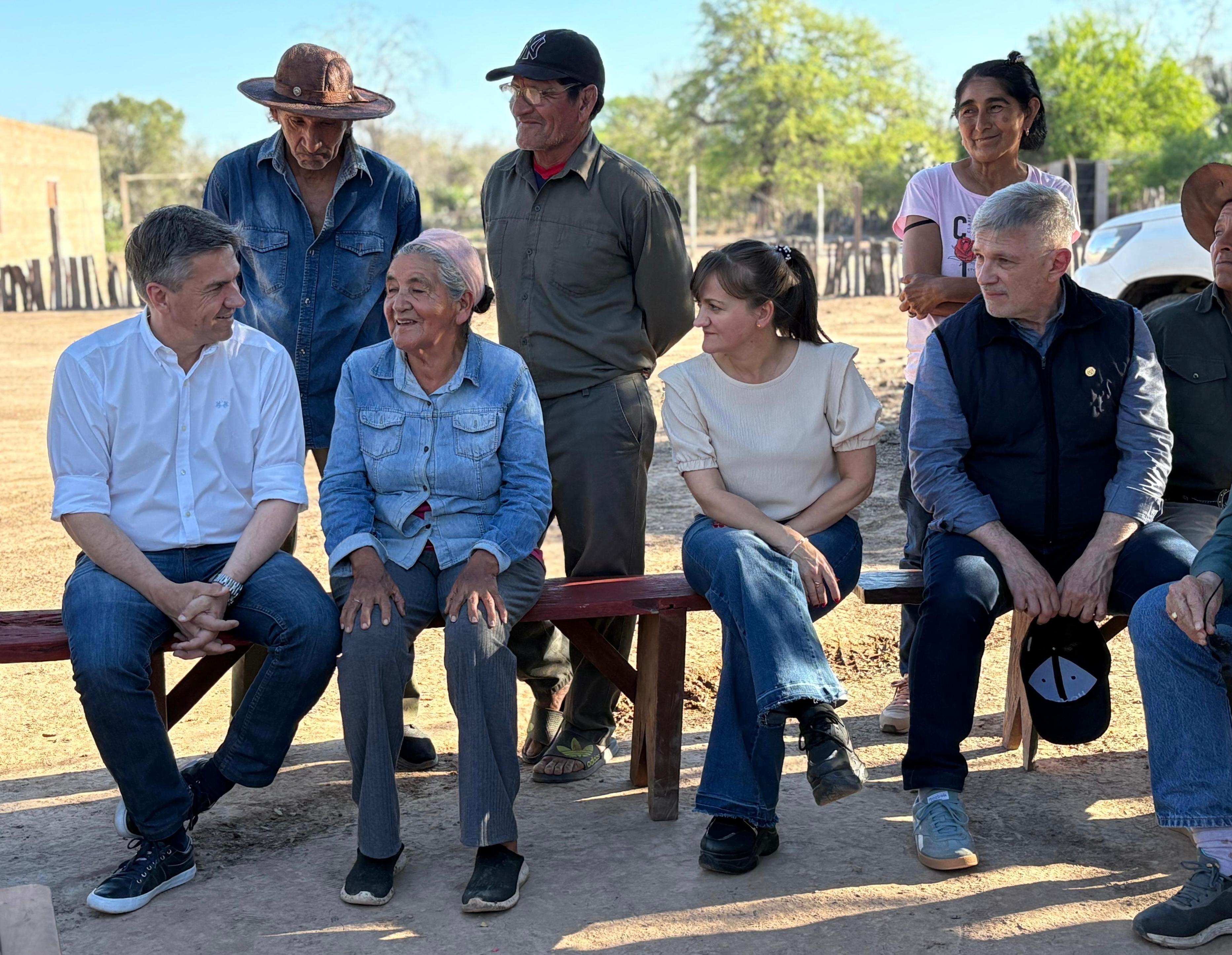 ZDERO CUMPLIÓ: LLEGÓ POR PRIMERA VEZ, EL AGUA POTABLE AL PARAJE EL CAUDILLO, EN EL IMPENETRABLE