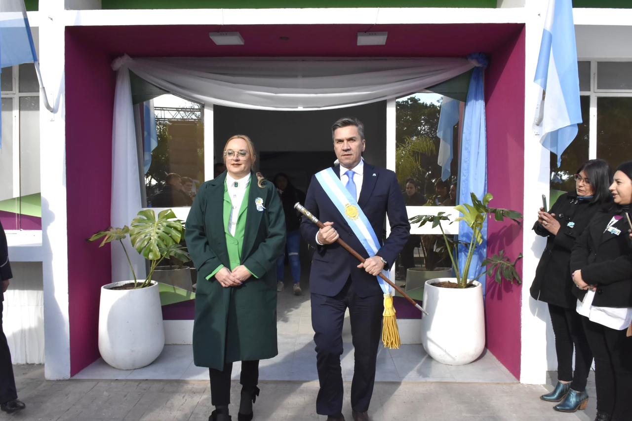 *ZDERO PRESIDIÓ EL ACTO CENTRAL DEL 25 DE MAYO EN PAMPA DEL INFIERNO*