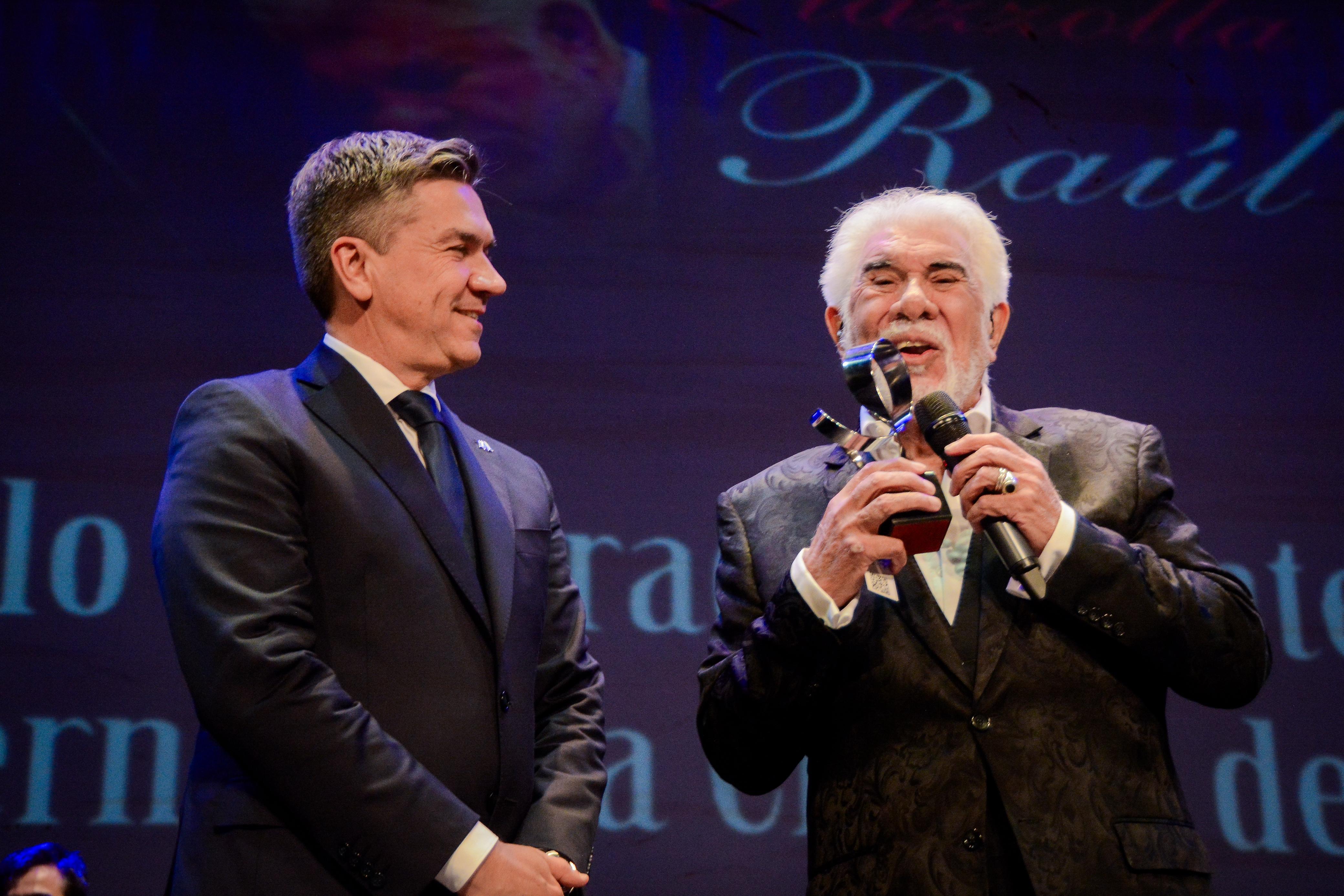 *EL GOBERNADOR ACOMPAÑÓ EL ANIVERSARIO 27° DEL “GUIDO MIRANDA” EN VÍSPERAS AL 25 DE MAYO*