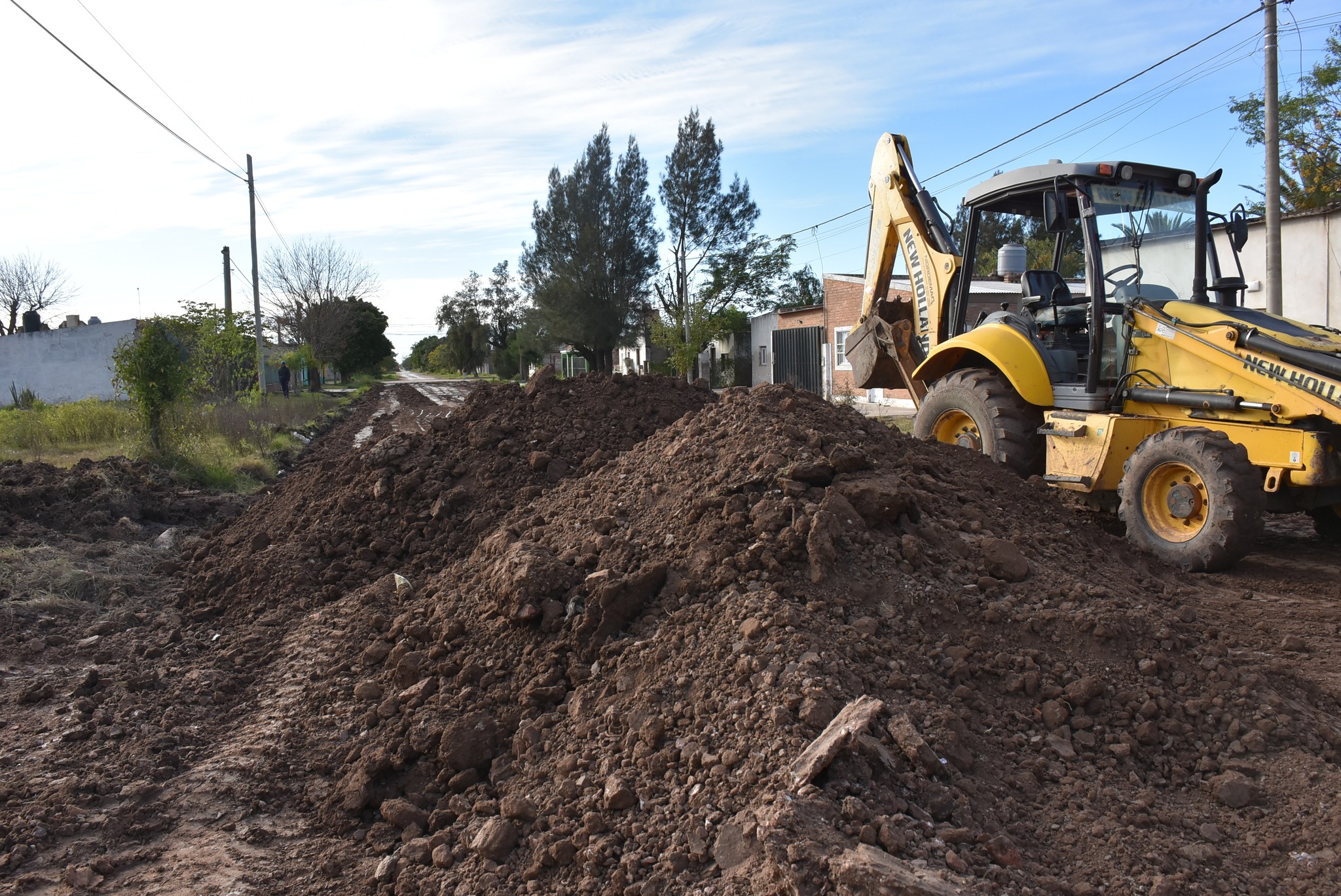 PAPP SUPERVISÓ EL INICIO DE PAVIMENTACIÓN EN CALLE MAIPÚ, EN EL MARCO DE LA CUARTA ETAPA DEL PLAN DE OBRAS MUNICIPAL