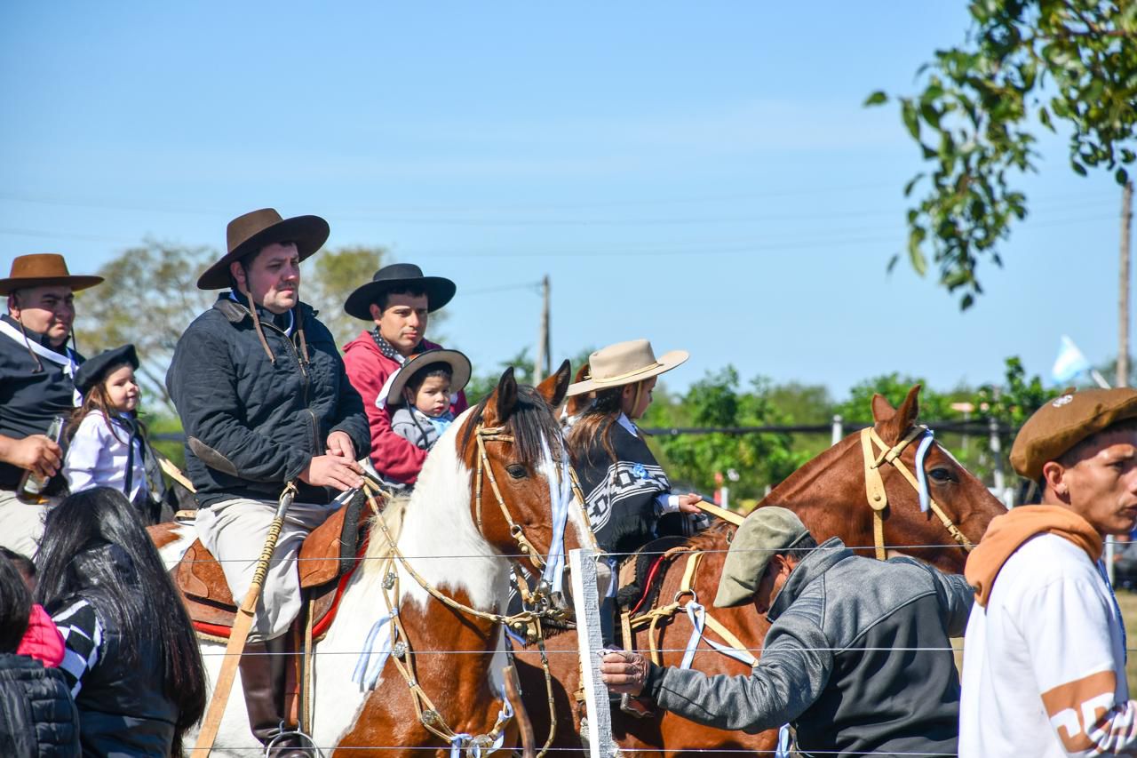 *GRAL SAN MARTÍN: EL GOBIERNO PROVINCIAL ENTREGÓ UN RECONOCIMIENTO AL 34° FESTIVAL “A LONJA Y CORAJE”*