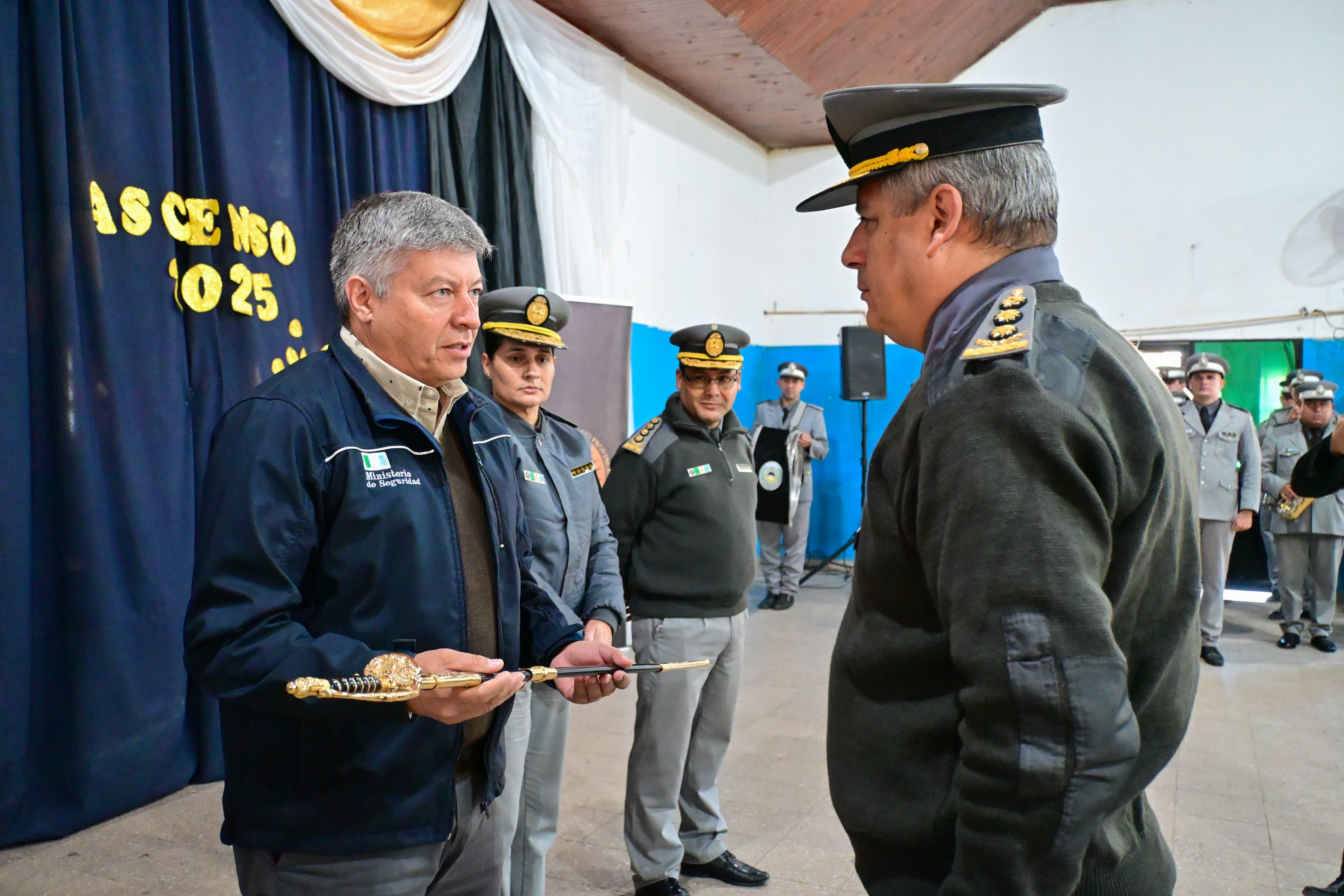 EL GOBIERNO PROVINCIAL ACOMPAÑÓ EL ACTO DE ASCENSO DEL PERSONAL PENITENCIARIO